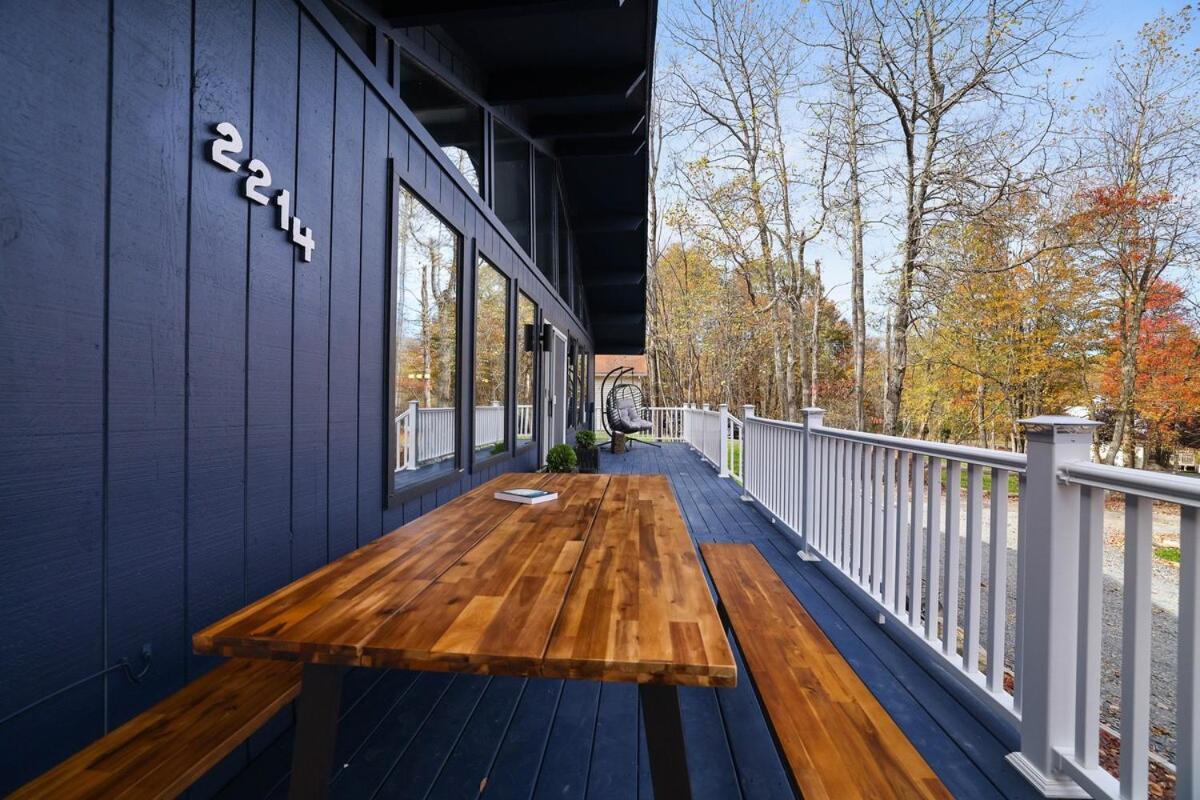 The Cozy Blue * Long Pond